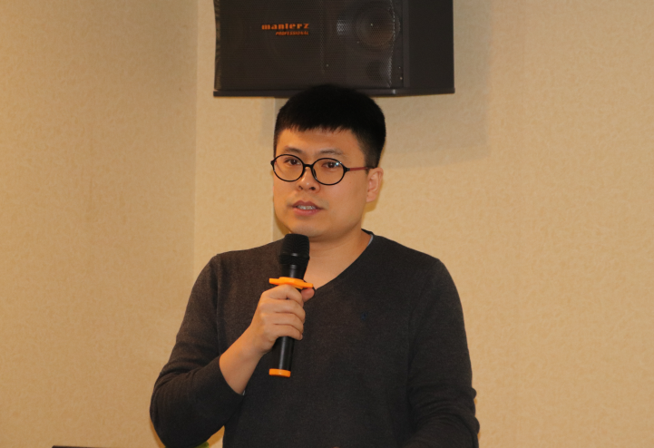 李论.png